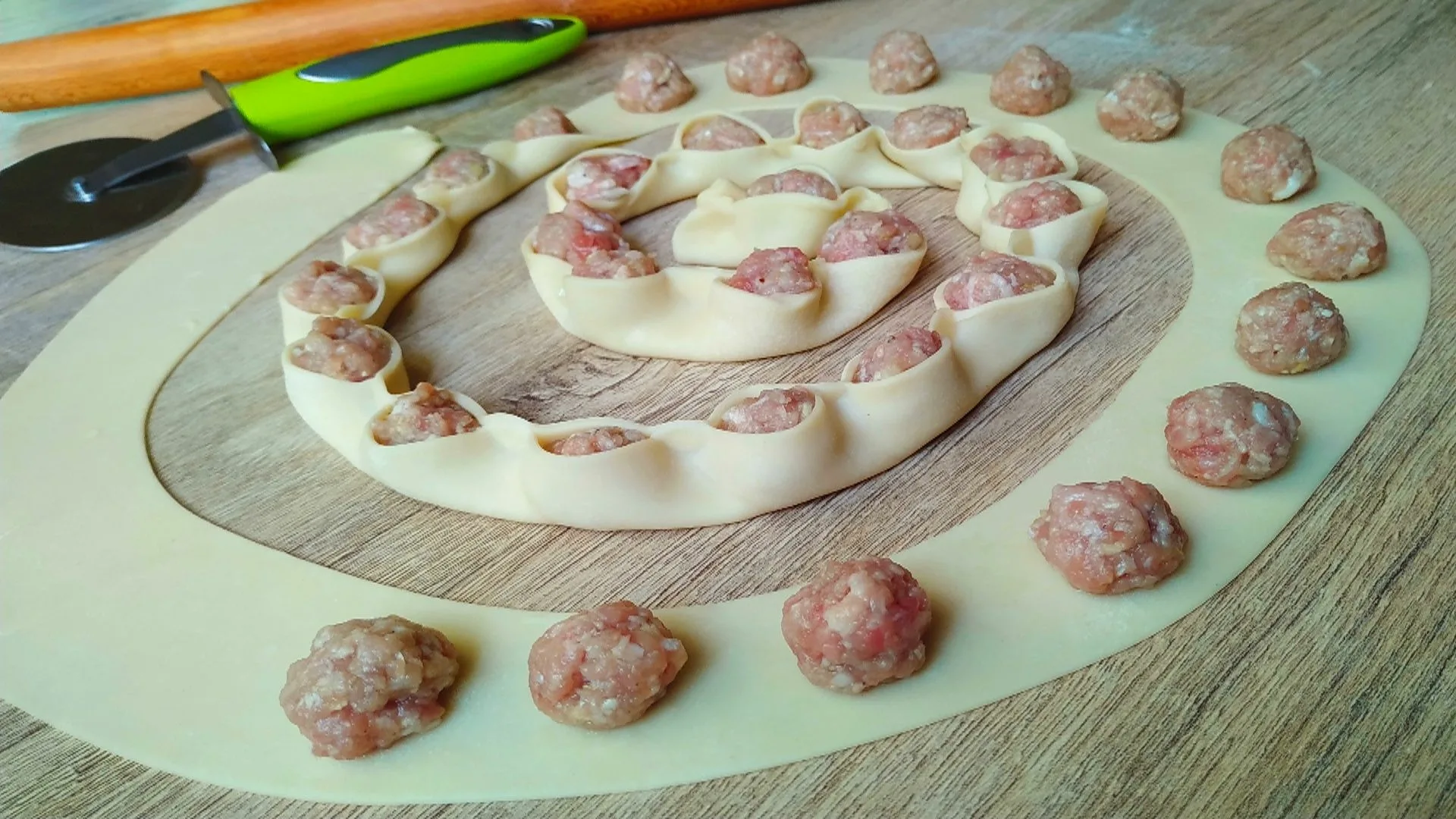 Szybki i Smaczny pielmieni w 15 minut 2 pielmieni - Składniki