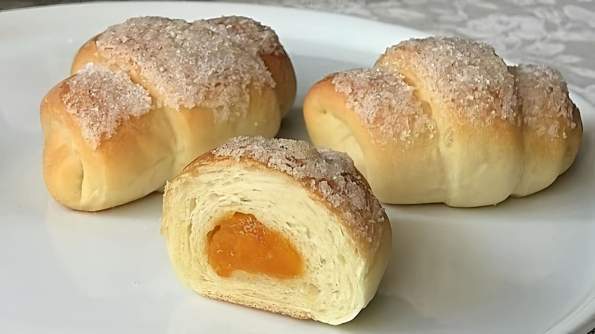 Rogaliki z marmoladą: Krok po Kroku dla Perfekcyjnego Wyniku 3 rogaliki z marmoladą - Krok po kroku