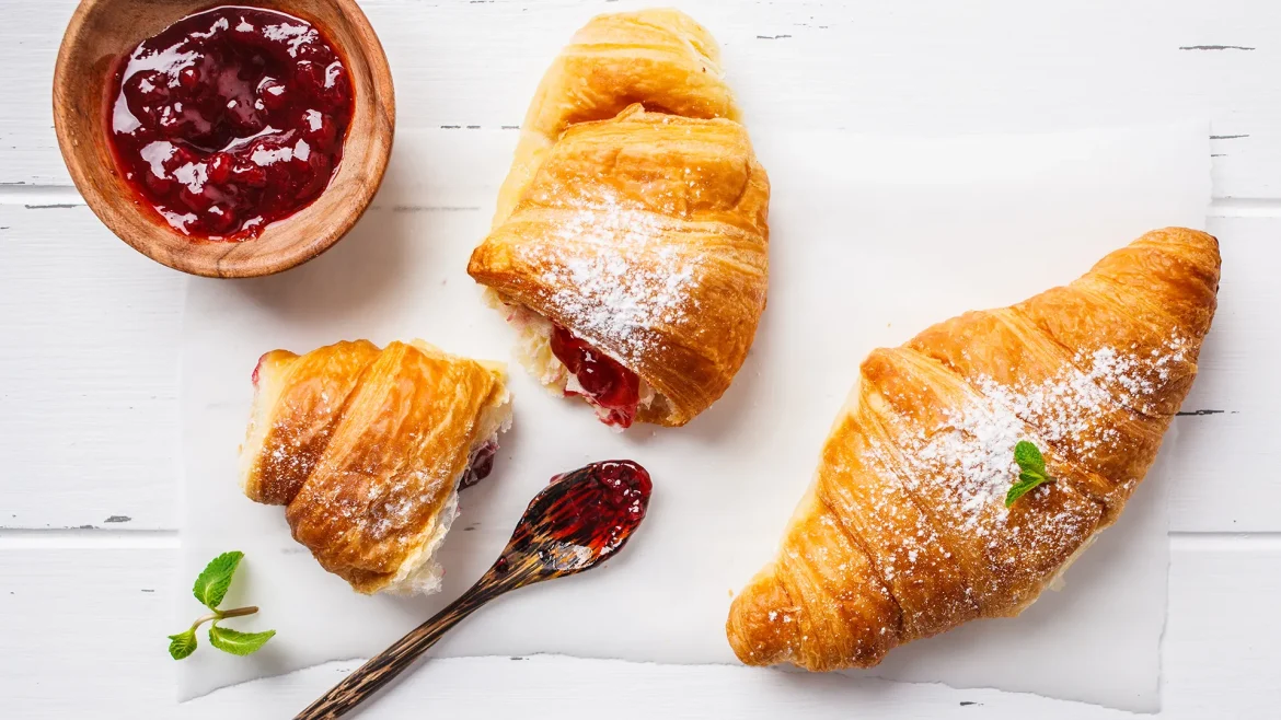 Rogaliki z marmoladą: Krok po Kroku dla Perfekcyjnego Wyniku