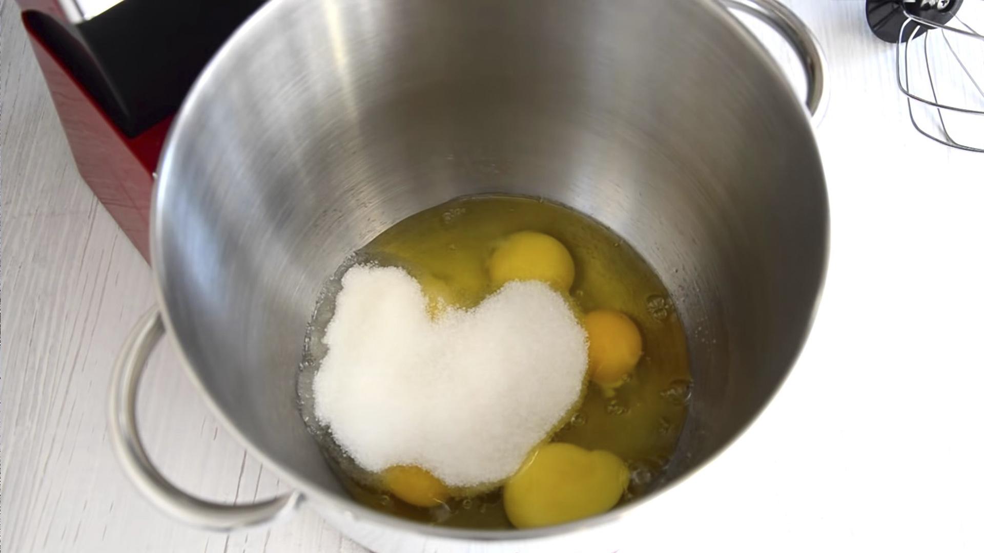 Najlepszy Przepis na omlet ze skyrem: Tradycyjny Polski Styl 2 omlet ze skyrem - Składniki